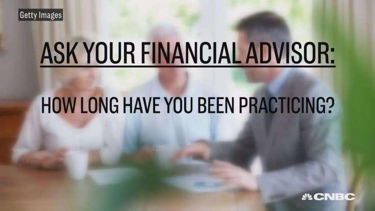 How to pick a financial advisor