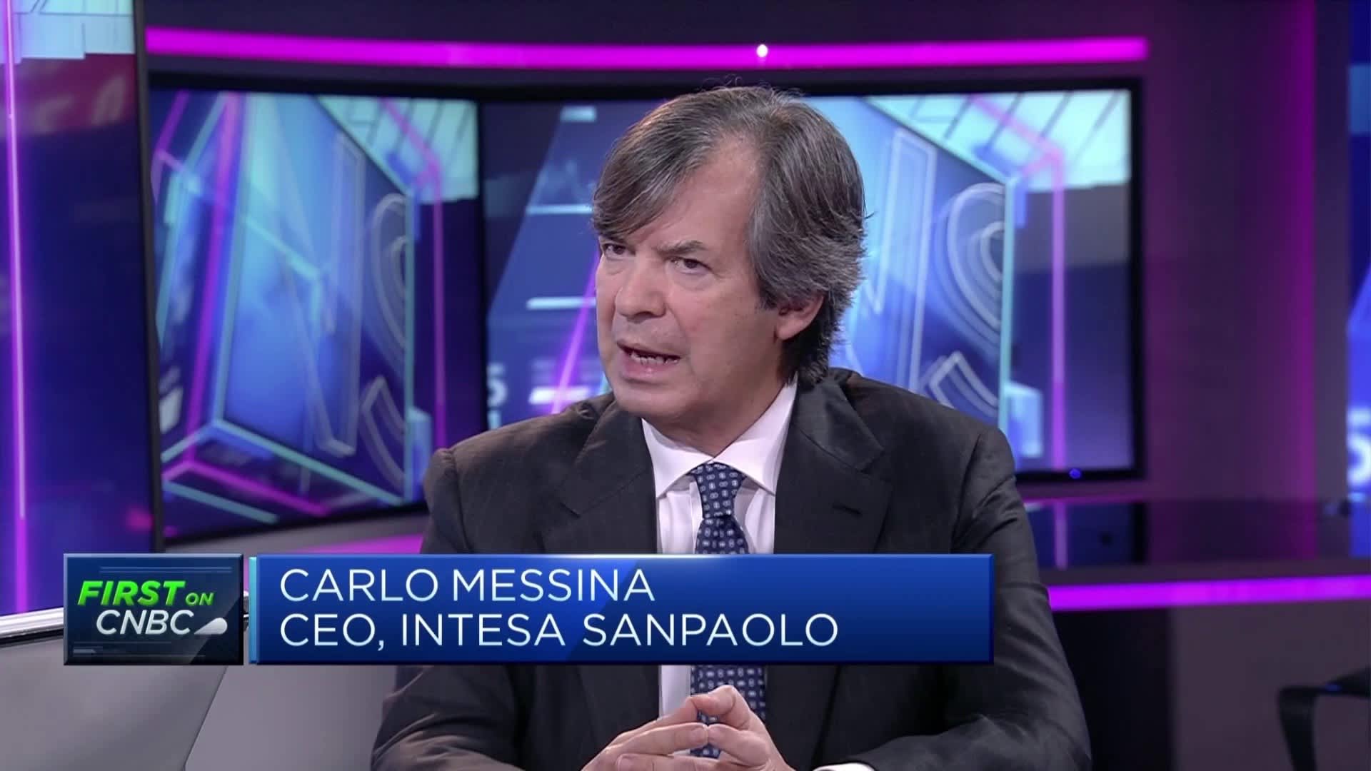 In Italy, banks and the government have a 'common target,' says Intesa Sanpaolo CEO
